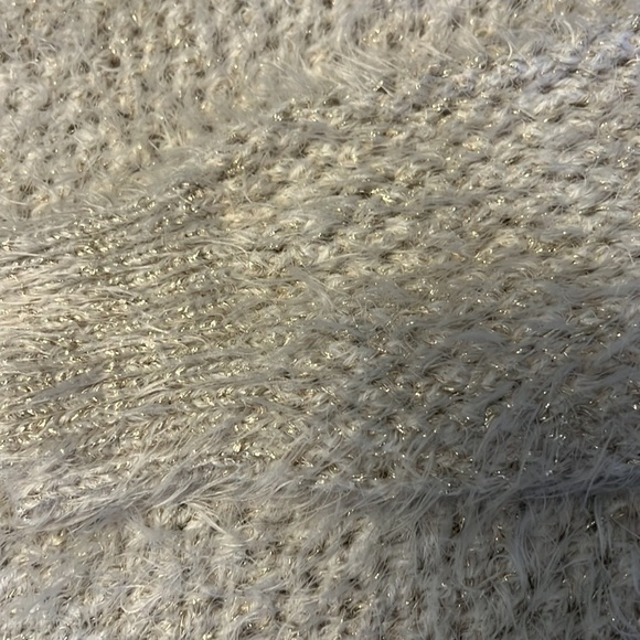 JEANS BY FUFFALO Shimmer Sweater - Picture 3 of 6